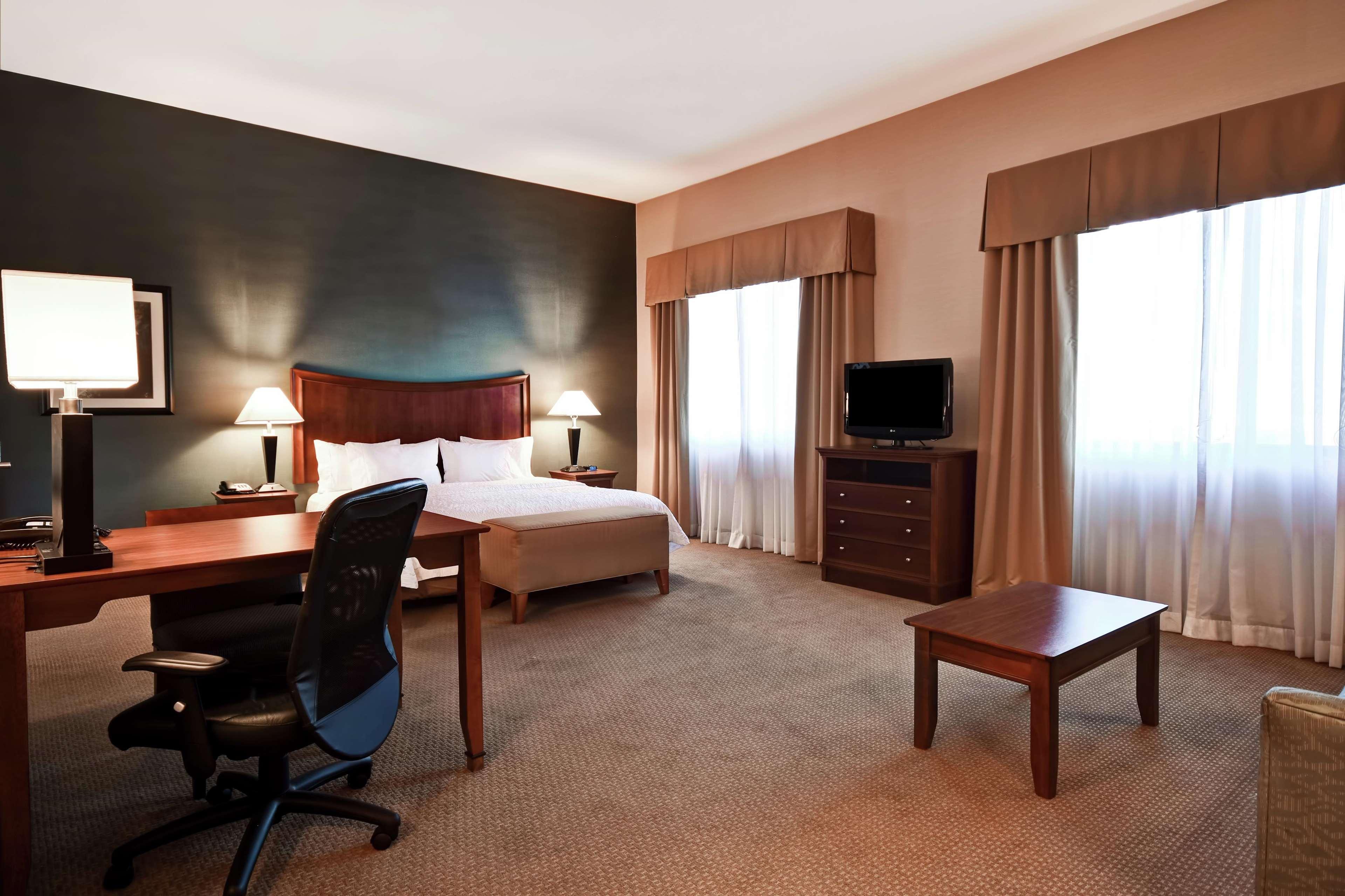 Hampton Inn & Suites Folsom Dış mekan fotoğraf