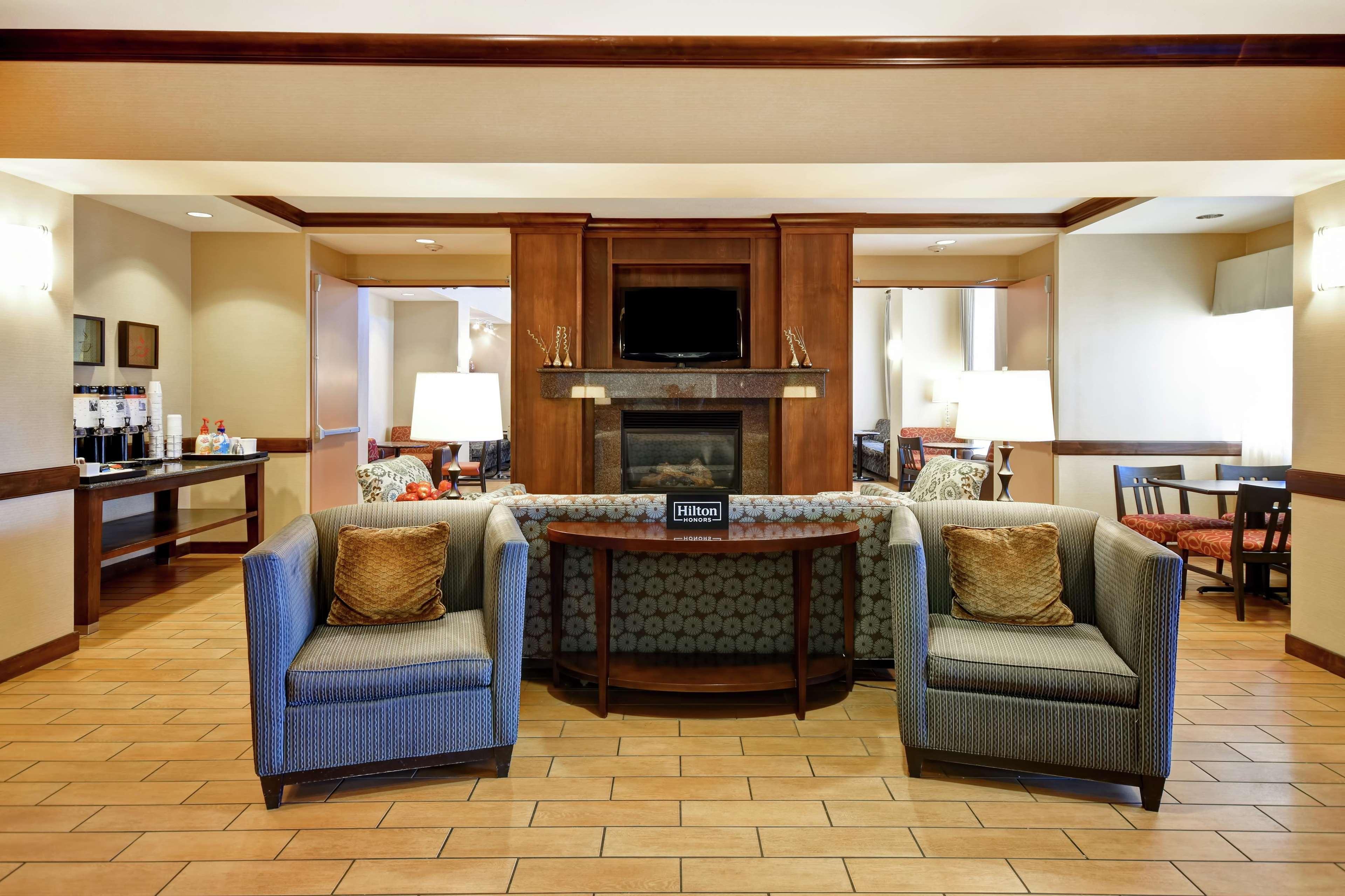 Hampton Inn & Suites Folsom Dış mekan fotoğraf