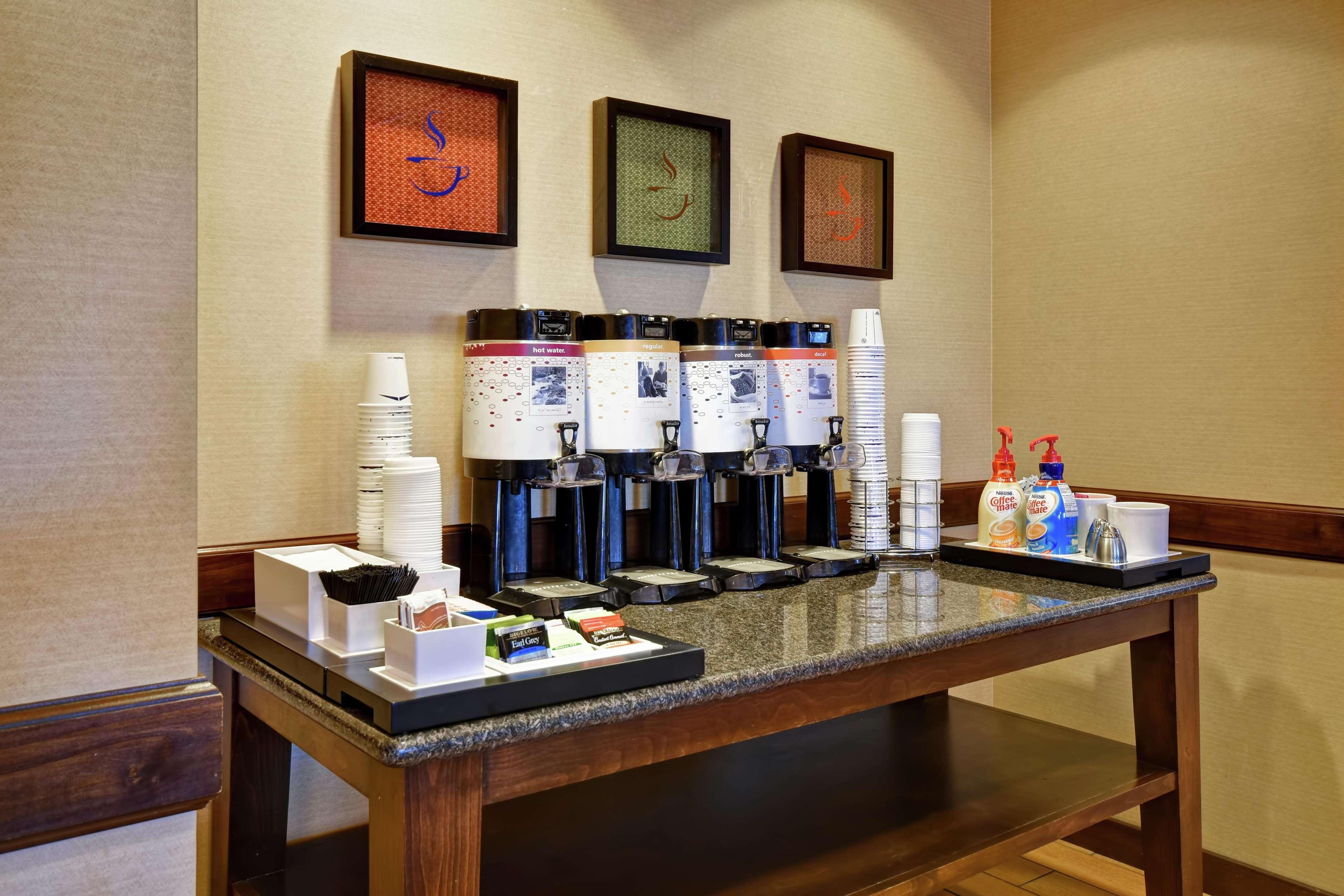 Hampton Inn & Suites Folsom Dış mekan fotoğraf