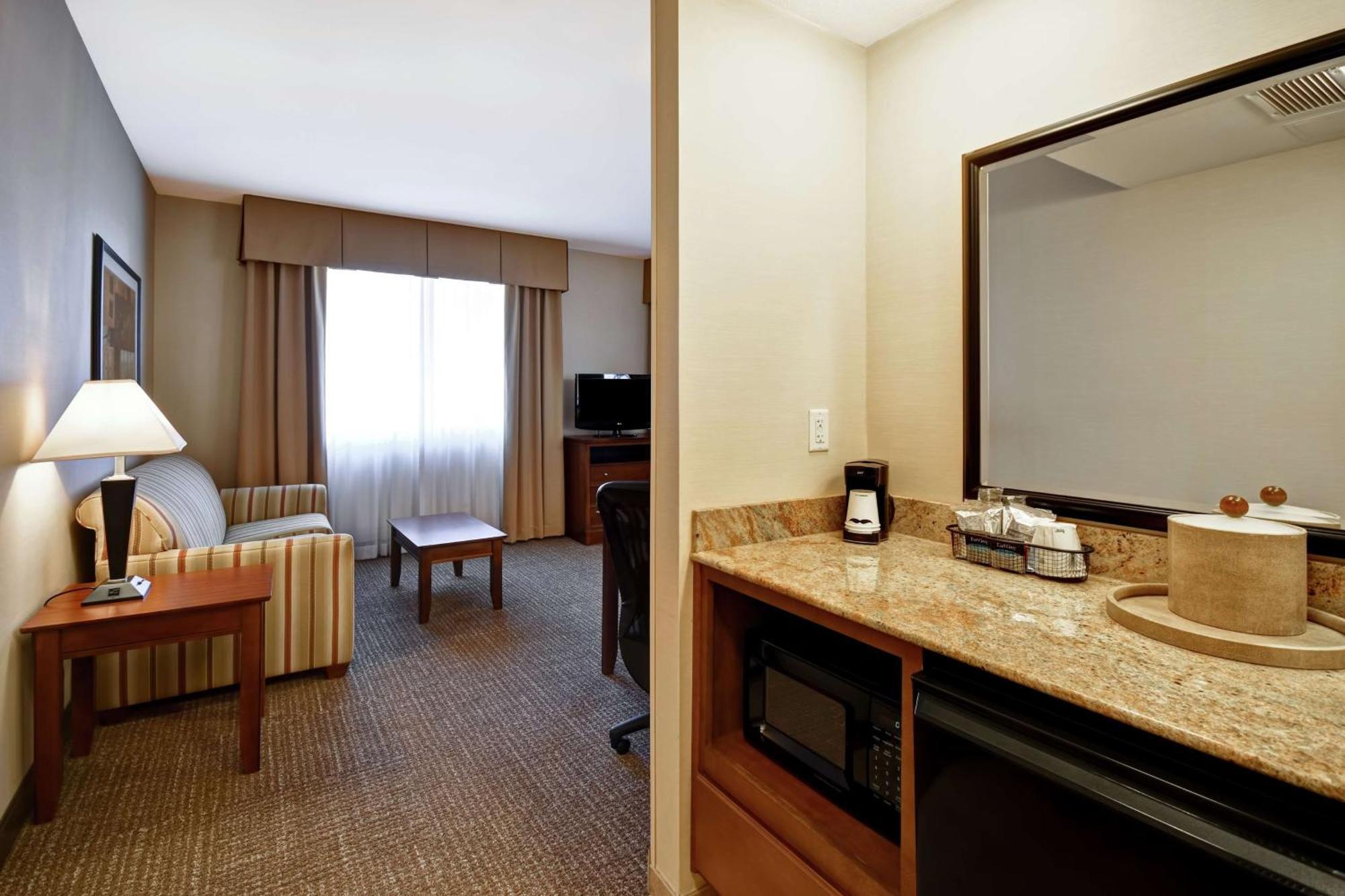 Hampton Inn & Suites Folsom Dış mekan fotoğraf