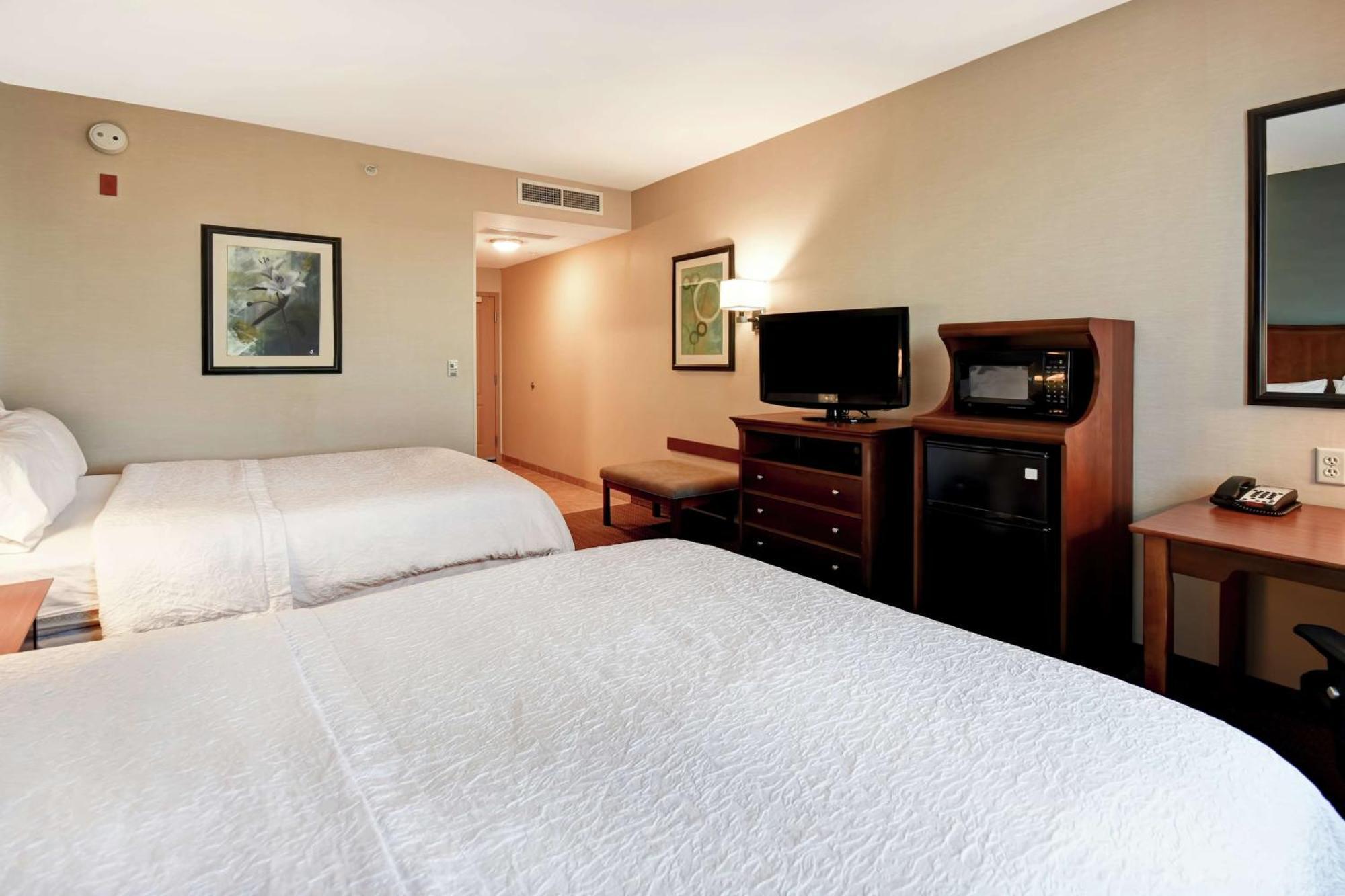 Hampton Inn & Suites Folsom Dış mekan fotoğraf