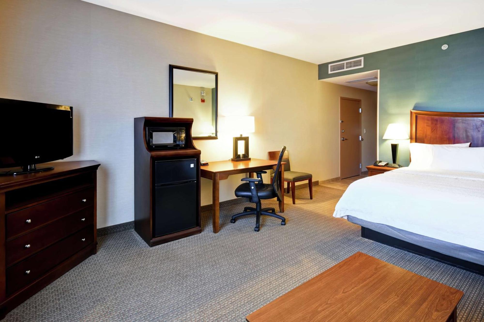 Hampton Inn & Suites Folsom Dış mekan fotoğraf