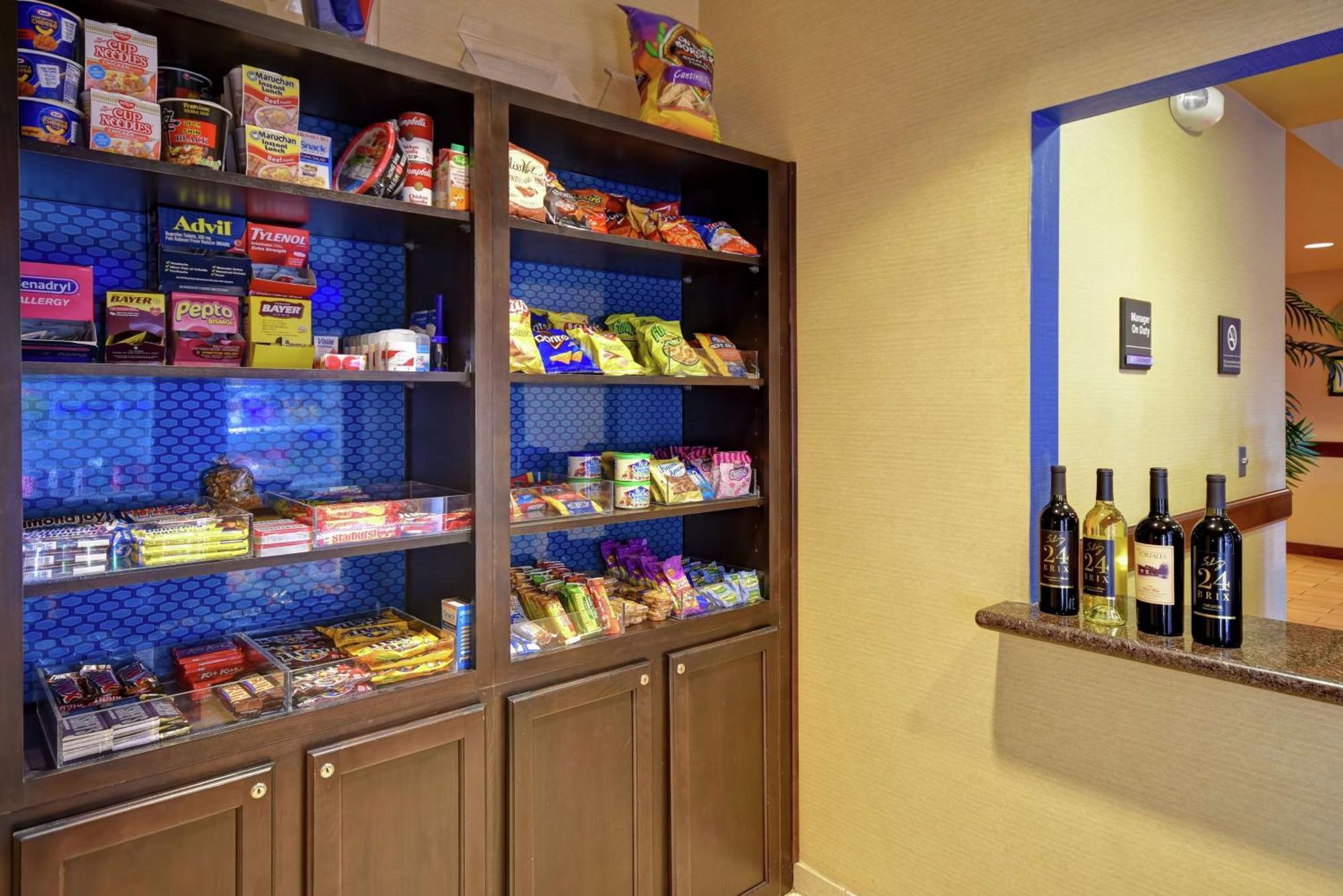 Hampton Inn & Suites Folsom Dış mekan fotoğraf
